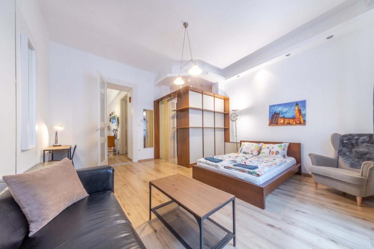 Anastasia 2 Bedrooms Apartment On Vaci Utca Budapest Extérieur photo
