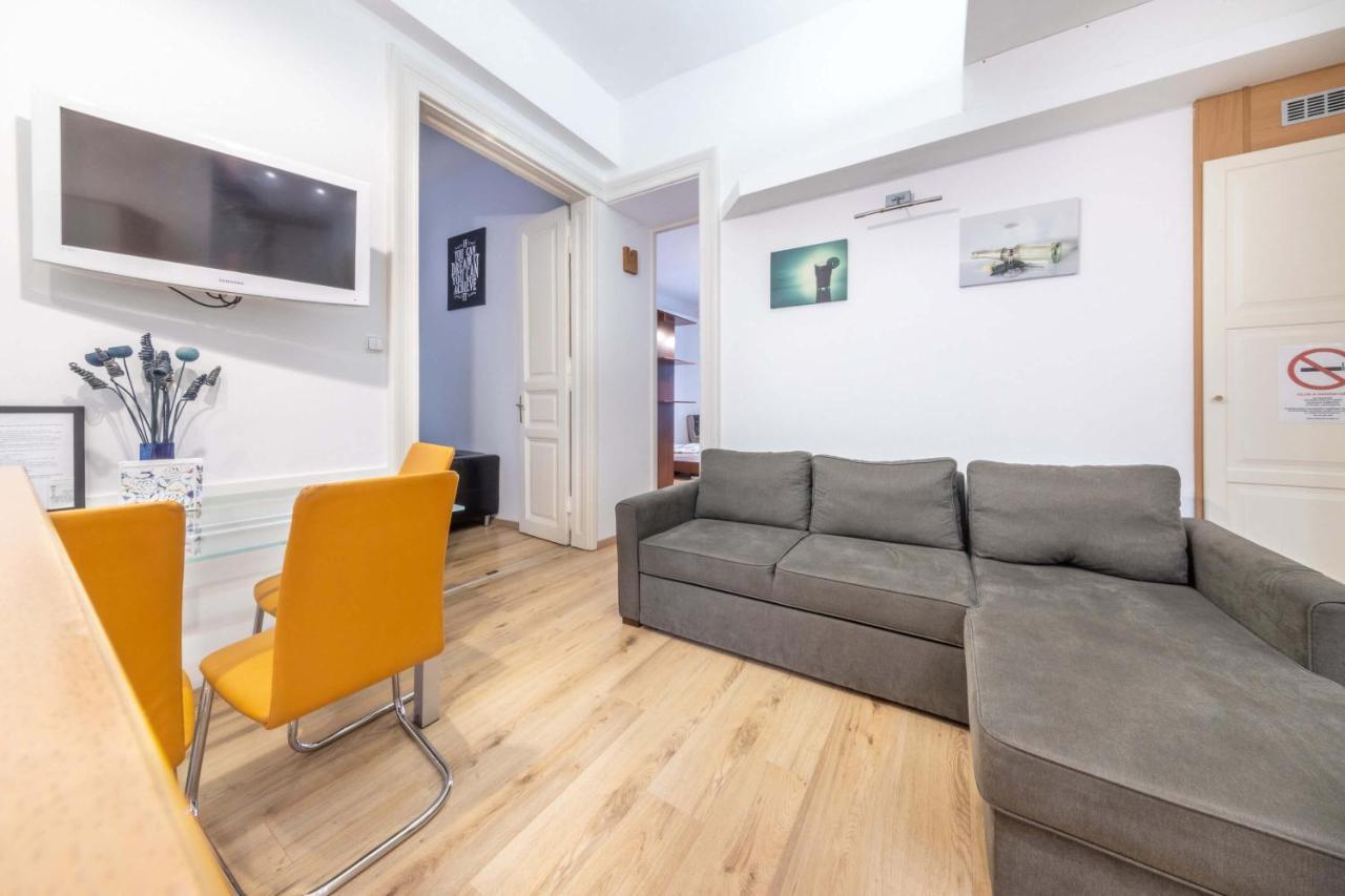 Anastasia 2 Bedrooms Apartment On Vaci Utca Budapest Extérieur photo